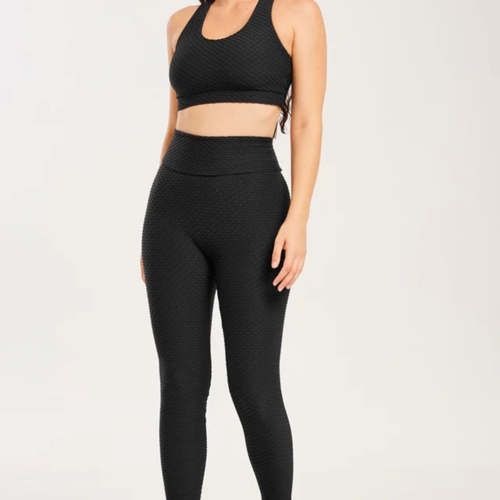 Like New Booty By Brabants CROCO SKIN SEAMLESS LEGGINGS BLACK-One Size